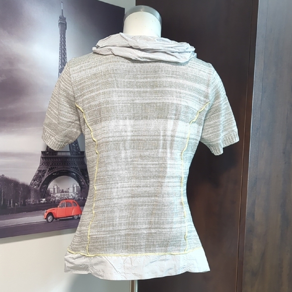 Gray Ruffled Women's Top - Picture 5 of 8